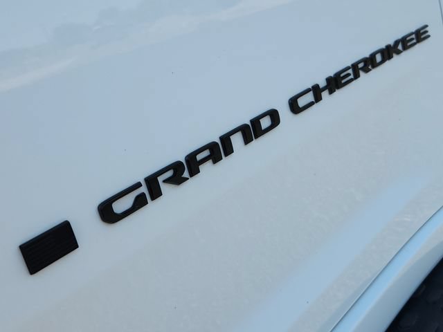 Used 2024 Jeep Grand Cherokee L Summit w/ Advanced Protech Group IV AWD/4WD image 22
