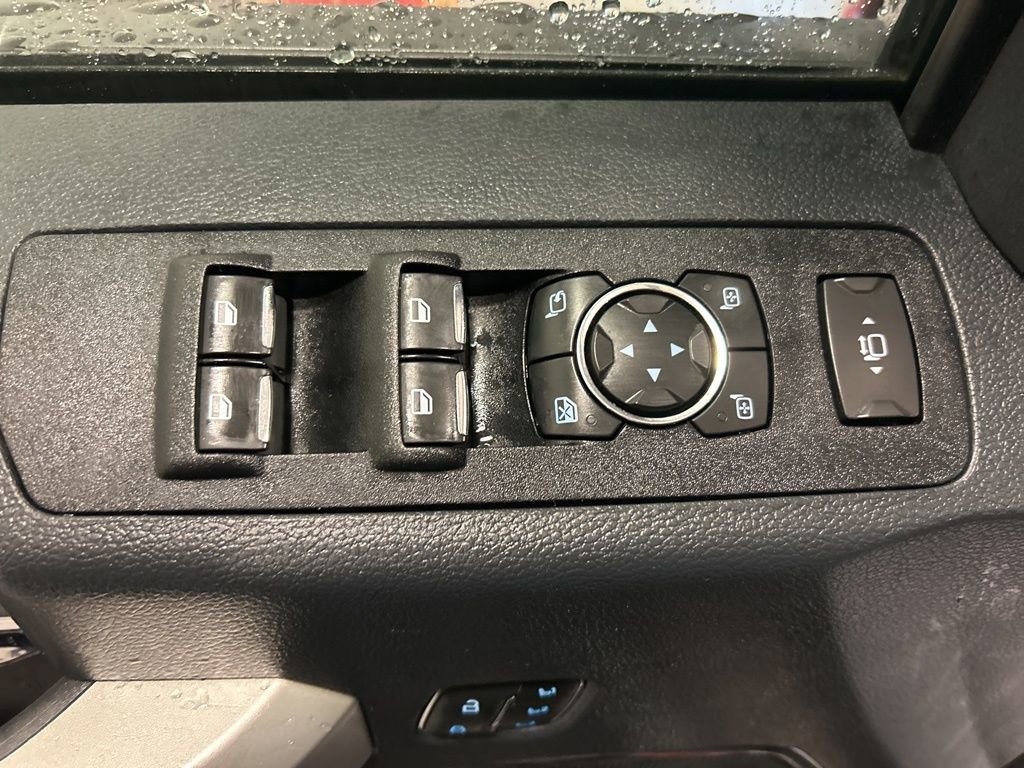 Used 2022 Ford F250 Lariat w/ Black Appearance Package image 30