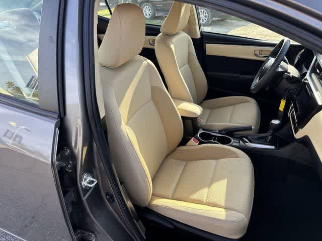 Used 2018 Toyota Corolla LE FWD image 19