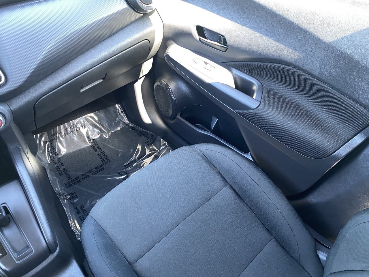 Certified 2025 Nissan Kicks Play S FWD image 18