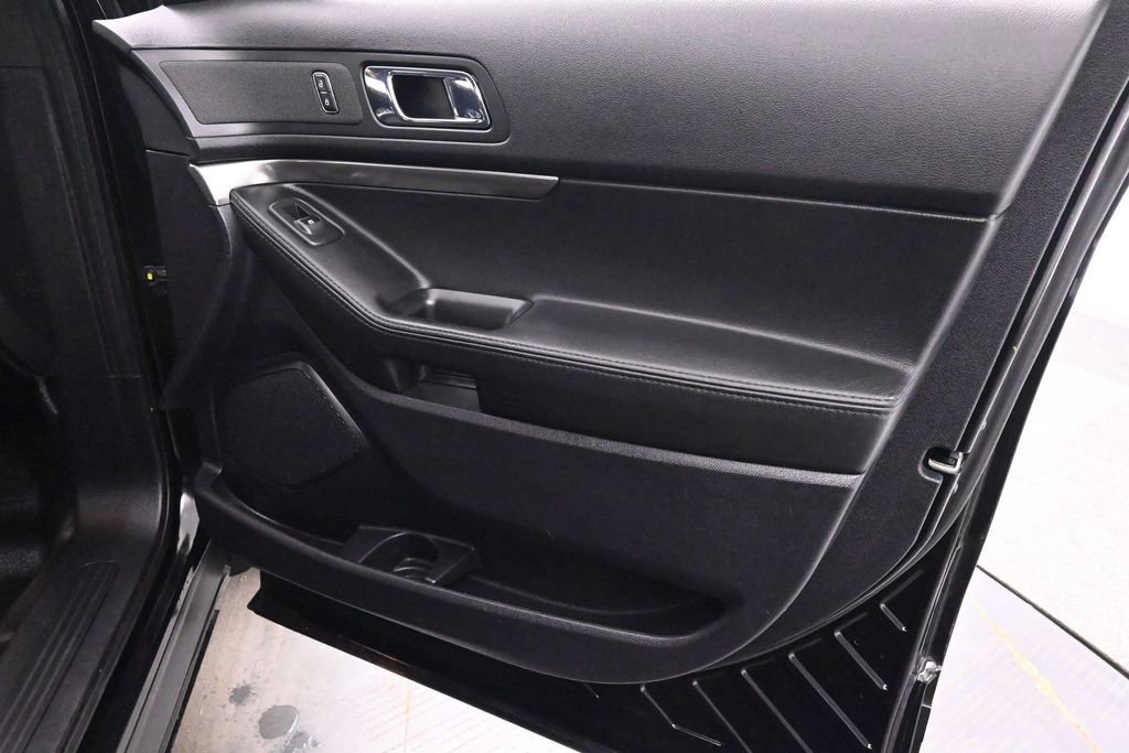 Used 2016 Ford Explorer 4WD Police Interceptor image 22