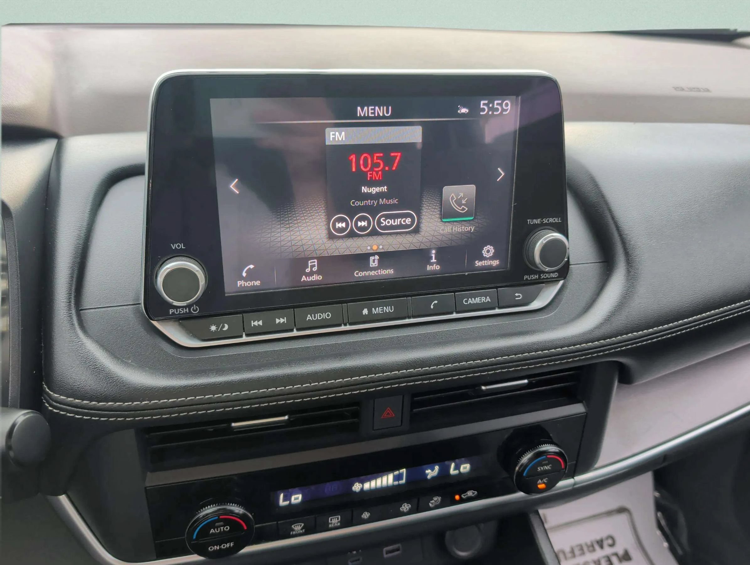 Used 2023 Nissan Rogue SV FWD image 16