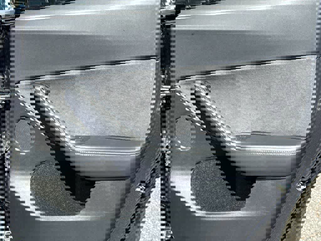 Used 2023 Tesla Model Y Long Range image 15