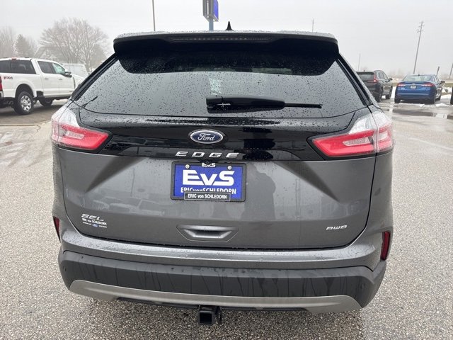 Used 2021 Ford Edge SEL w/ Convenience Package image 4