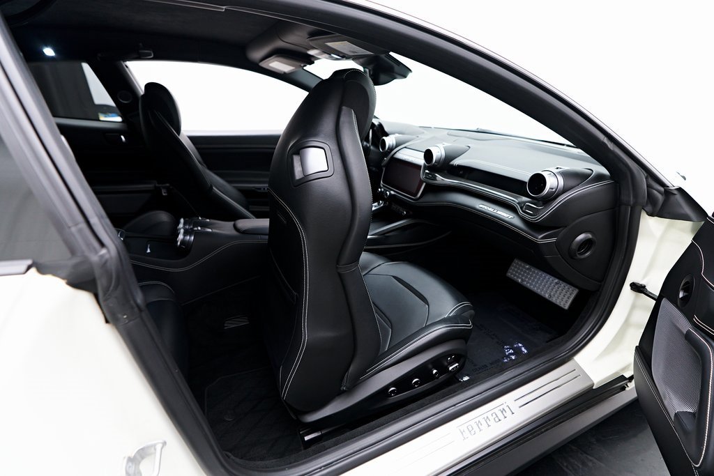 Used 2019 Ferrari GTC4Lusso T image 57