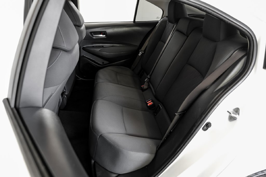 Used 2020 Toyota Corolla LE FWD image 38