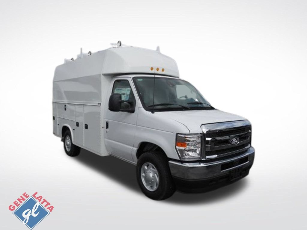 New 2026 Ford E-350 and Econoline 350 Super Duty w/ Power Equipment Group RWD image 1