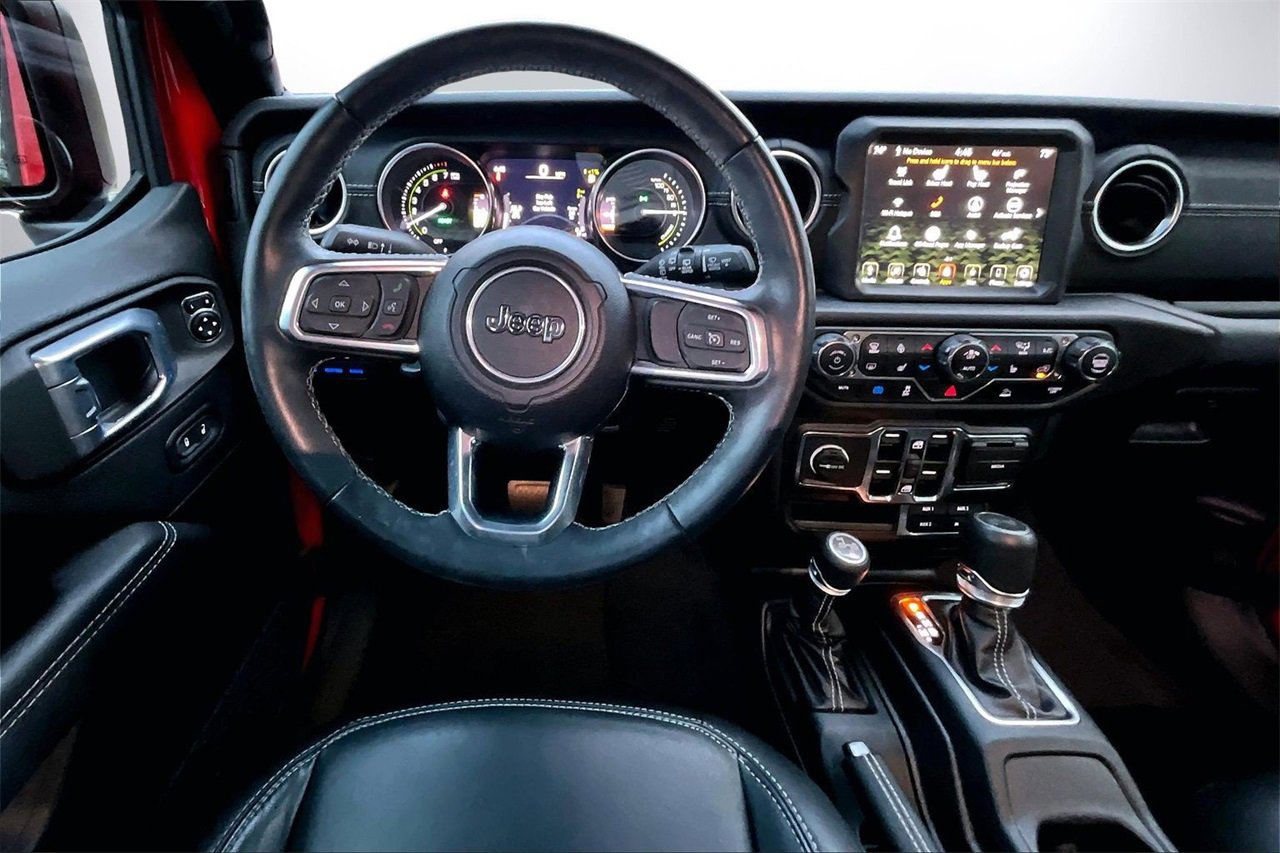 Used 2023 Jeep Wrangler Unlimited Sahara w/ Cold Weather Group image 10