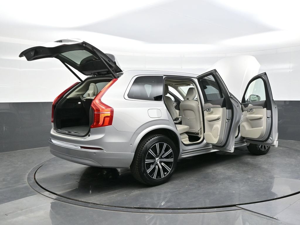 Used 2023 Volvo XC90 B5 Plus w/ Protection Package Premier image 40