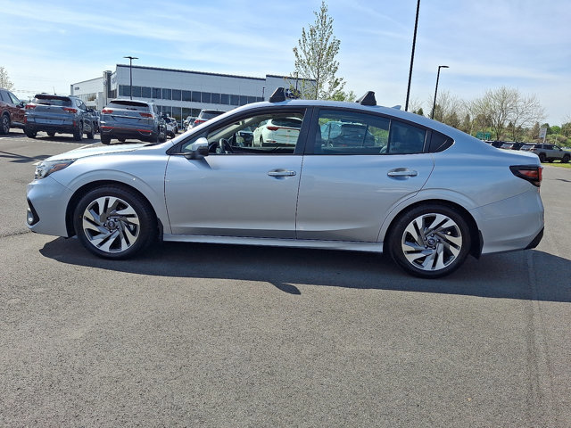 Used 2023 Subaru Legacy Limited AWD/4WD image 4
