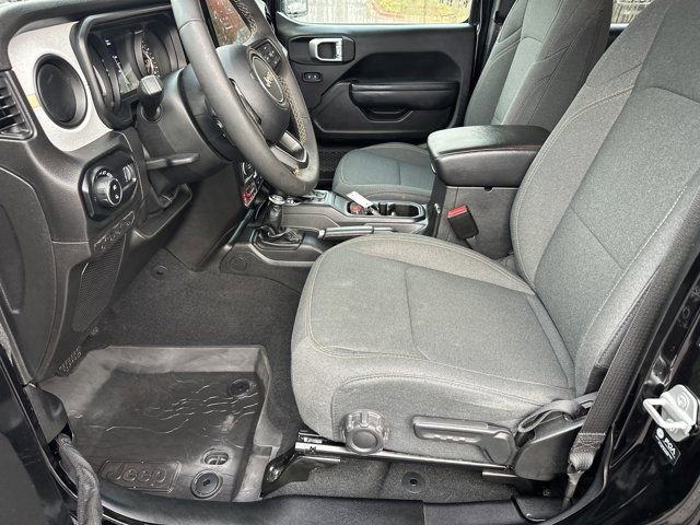 Certified 2024 Jeep Gladiator Willys image 10