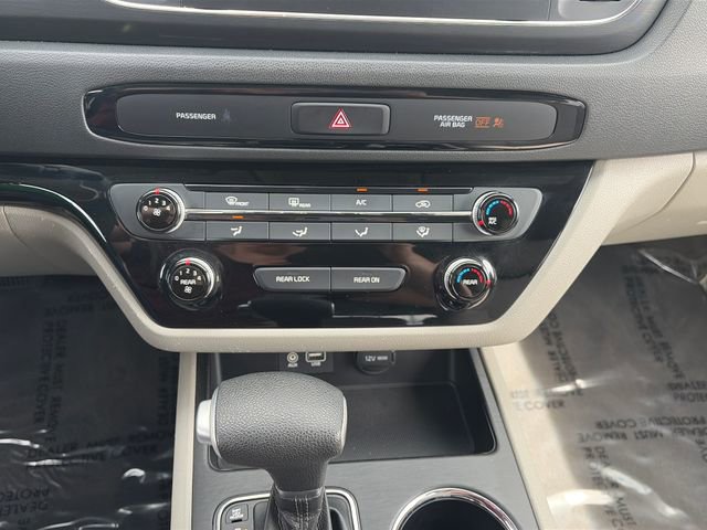 Used 2021 Kia Sedona LX image 19