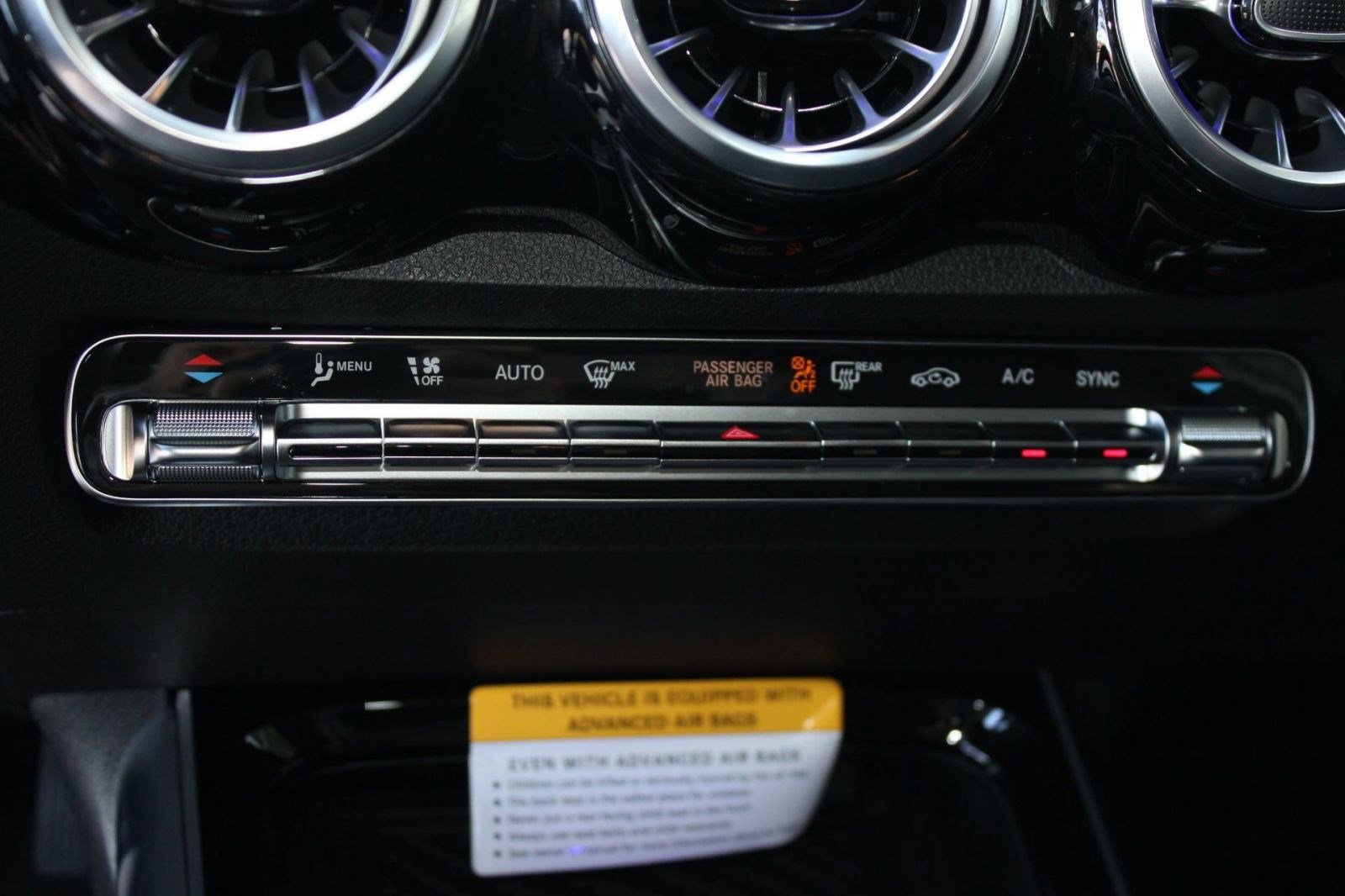 Used 2026 Mercedes-Benz GLB 250 image 16