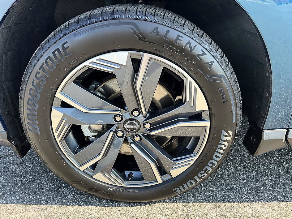 Certified 2025 Nissan Murano SL AWD/4WD image 9