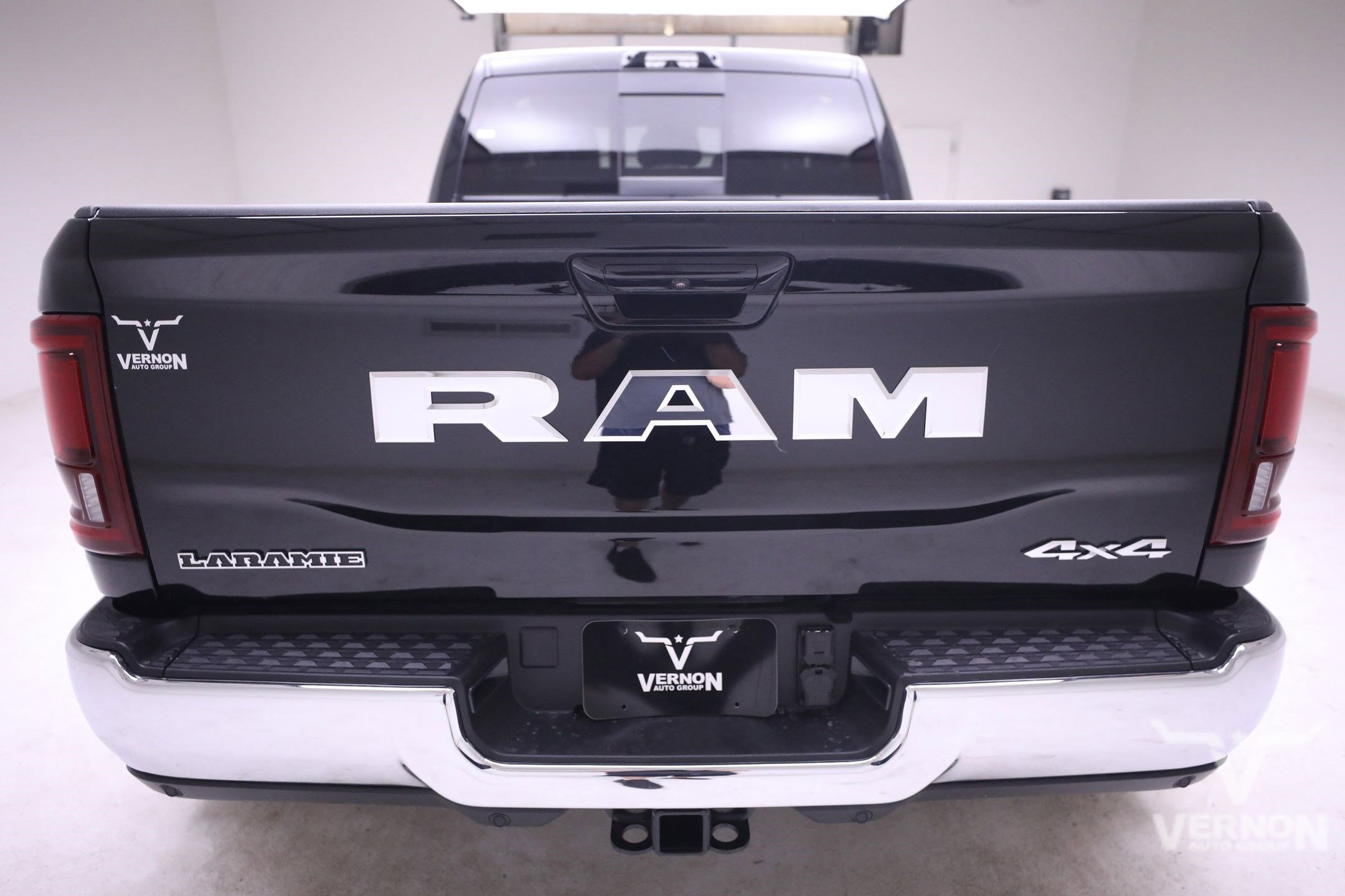 New 2025 RAM 3500 Laramie image 10