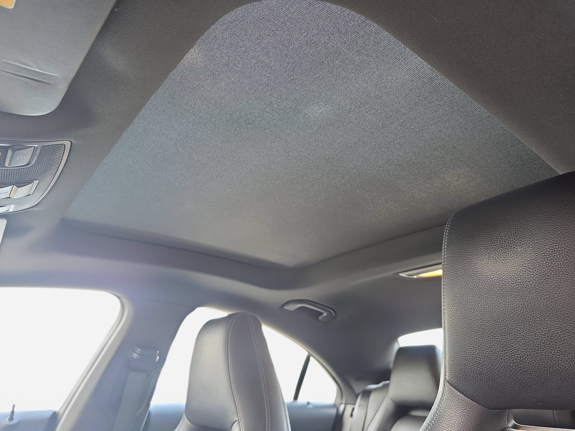 Used 2018 Mercedes-Benz CLA 250 image 28