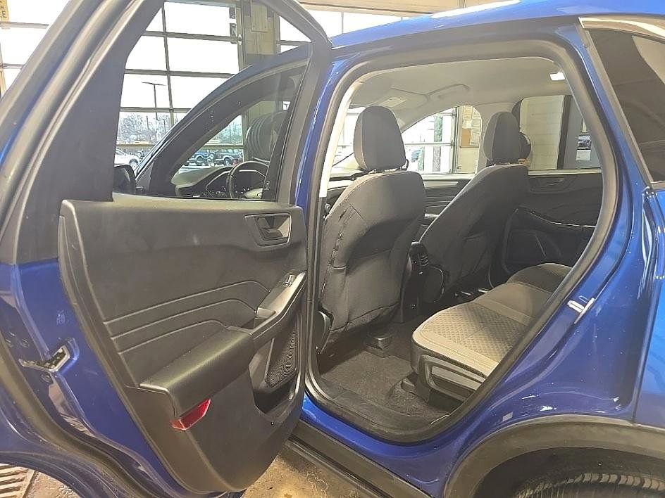 Used 2022 Ford Escape SE w/ Convenience Package image 26
