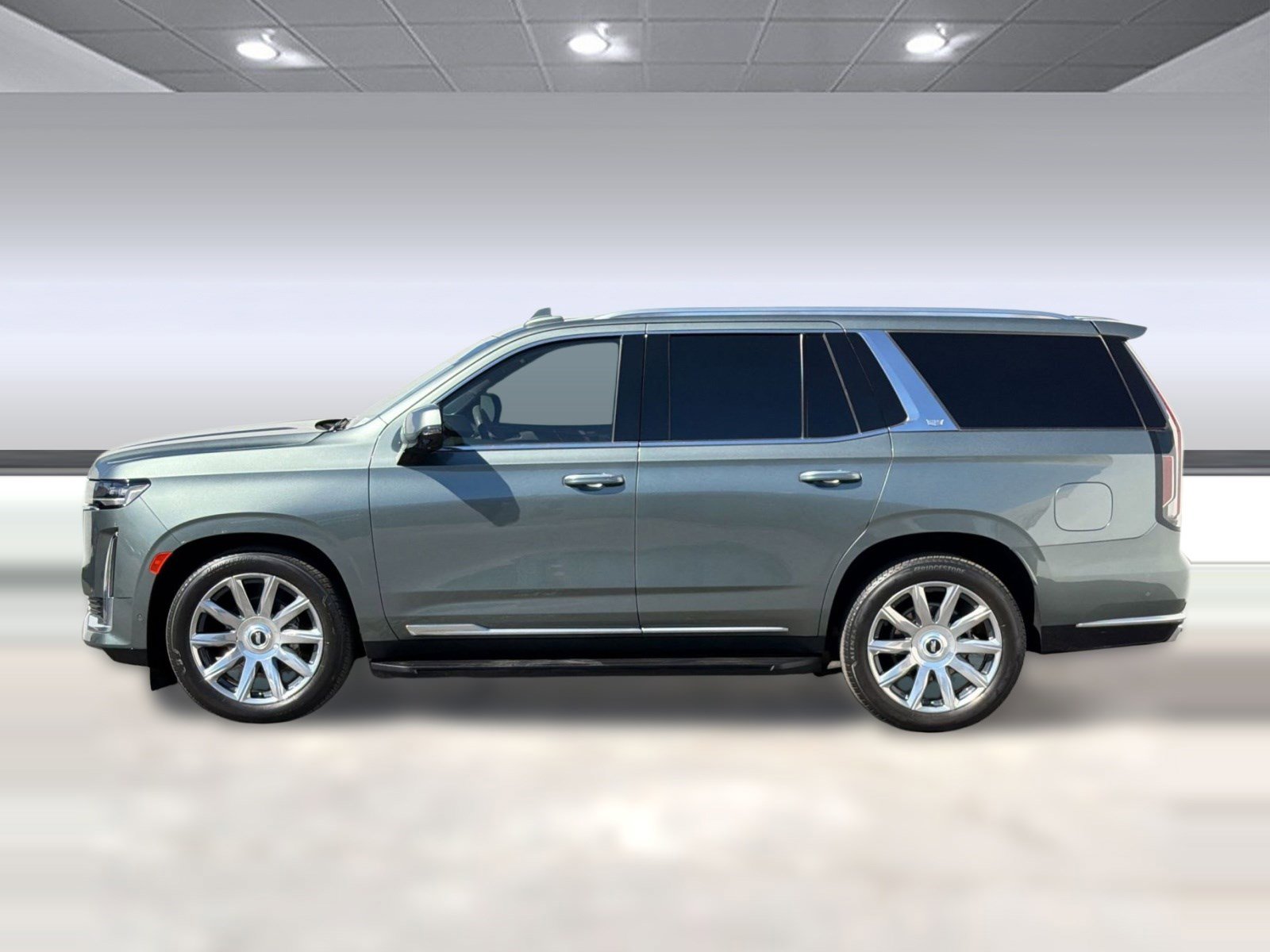 Certified 2024 Cadillac Escalade Premium Luxury Platinum w/ Heavy-Duty Trailer Package AWD/4WD image 2