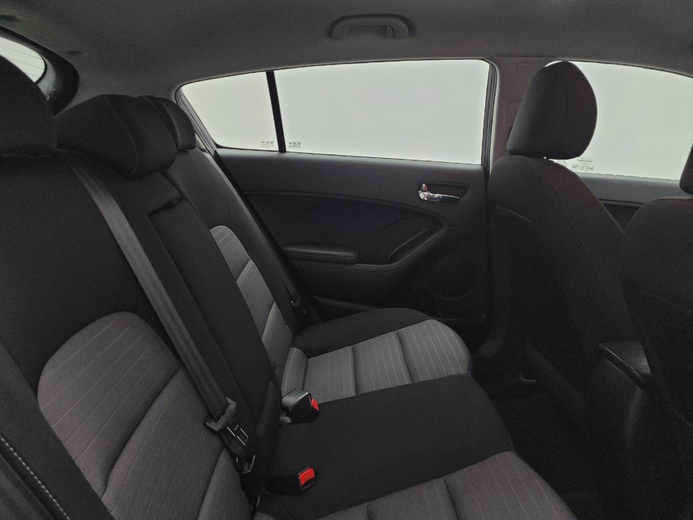 Used 2016 Kia Forte LX image 19