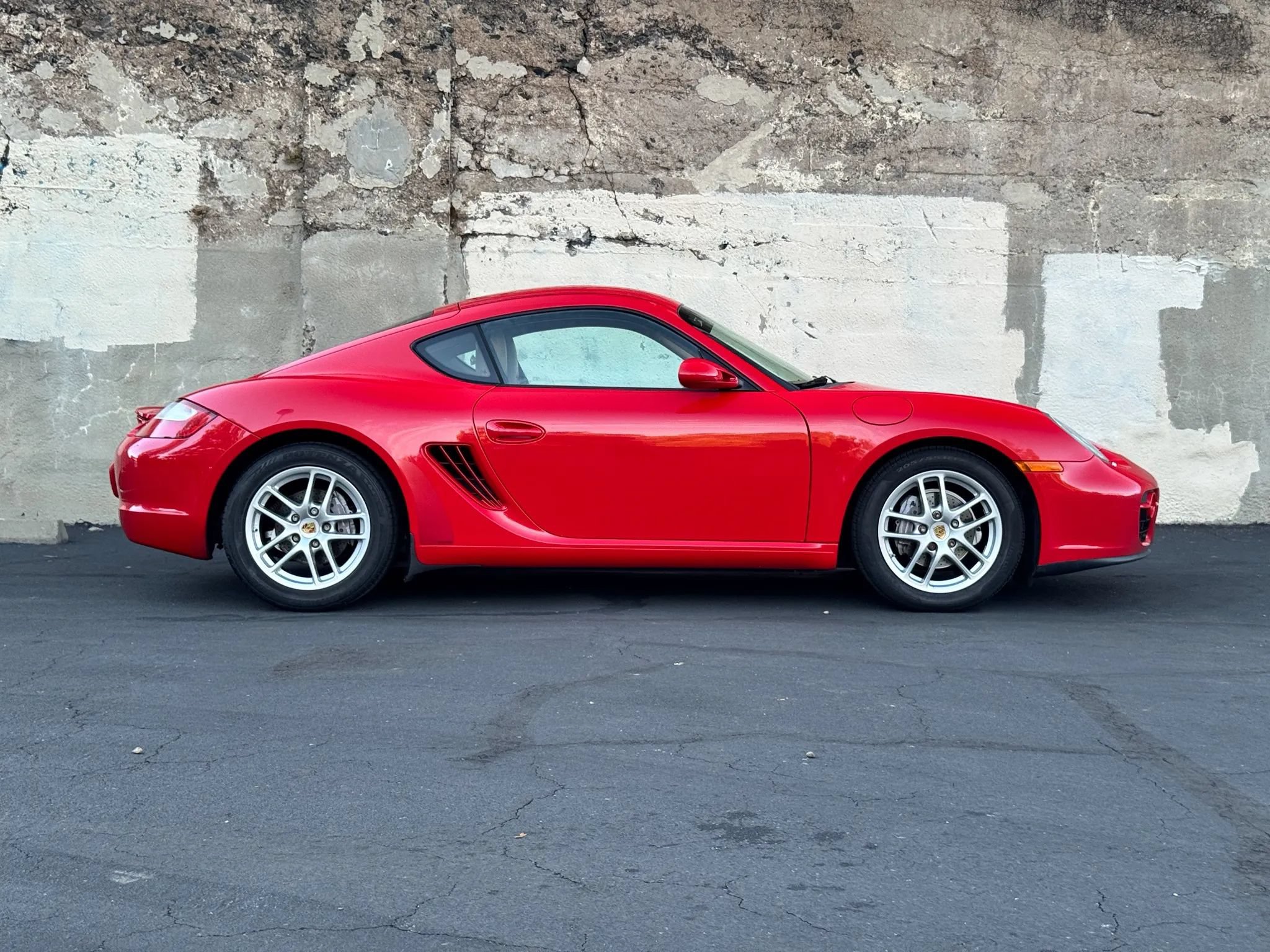Used 2007 Porsche Cayman RWD image 4