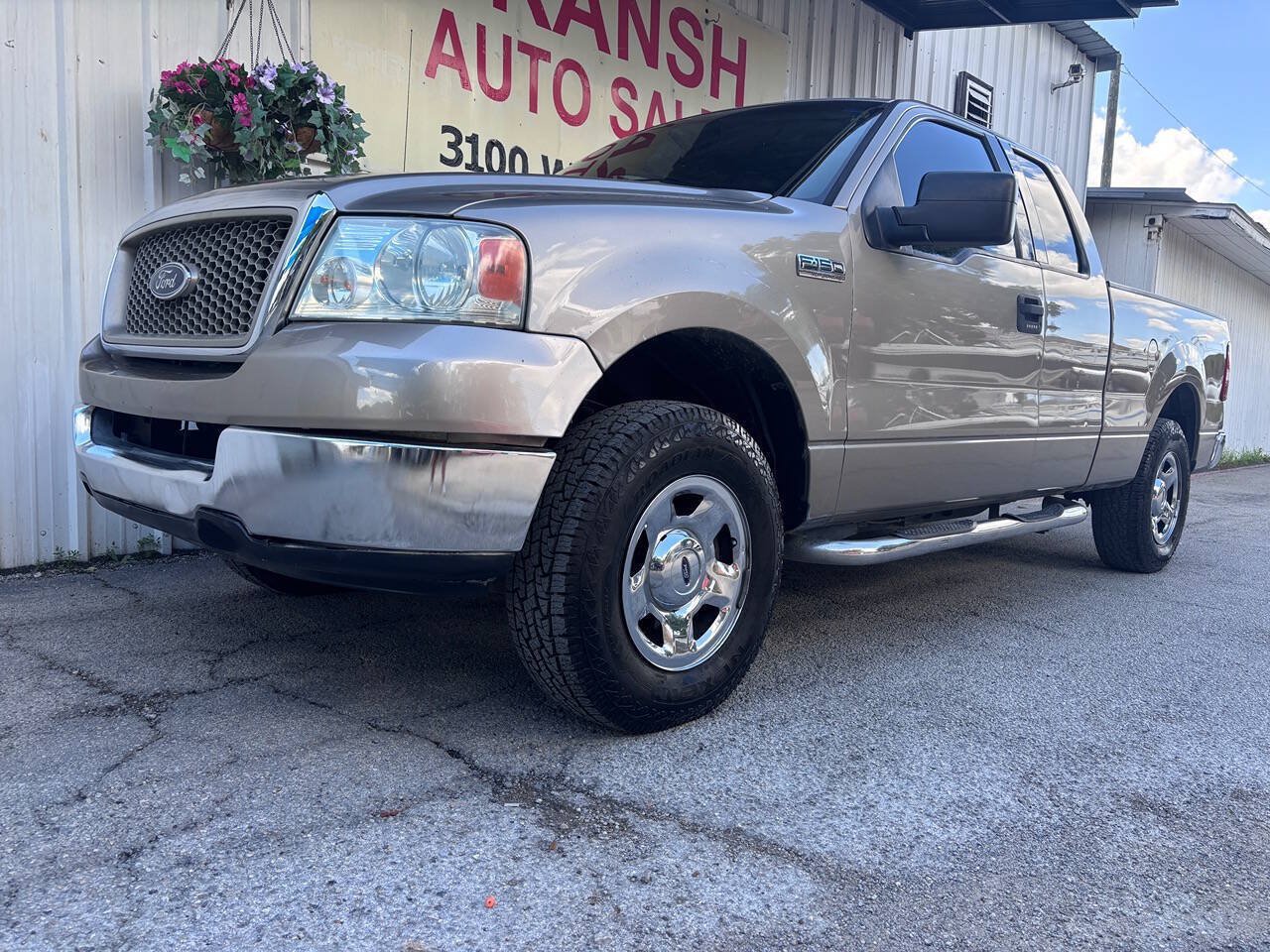 Used 2004 Ford F150 XLT RWD image 4