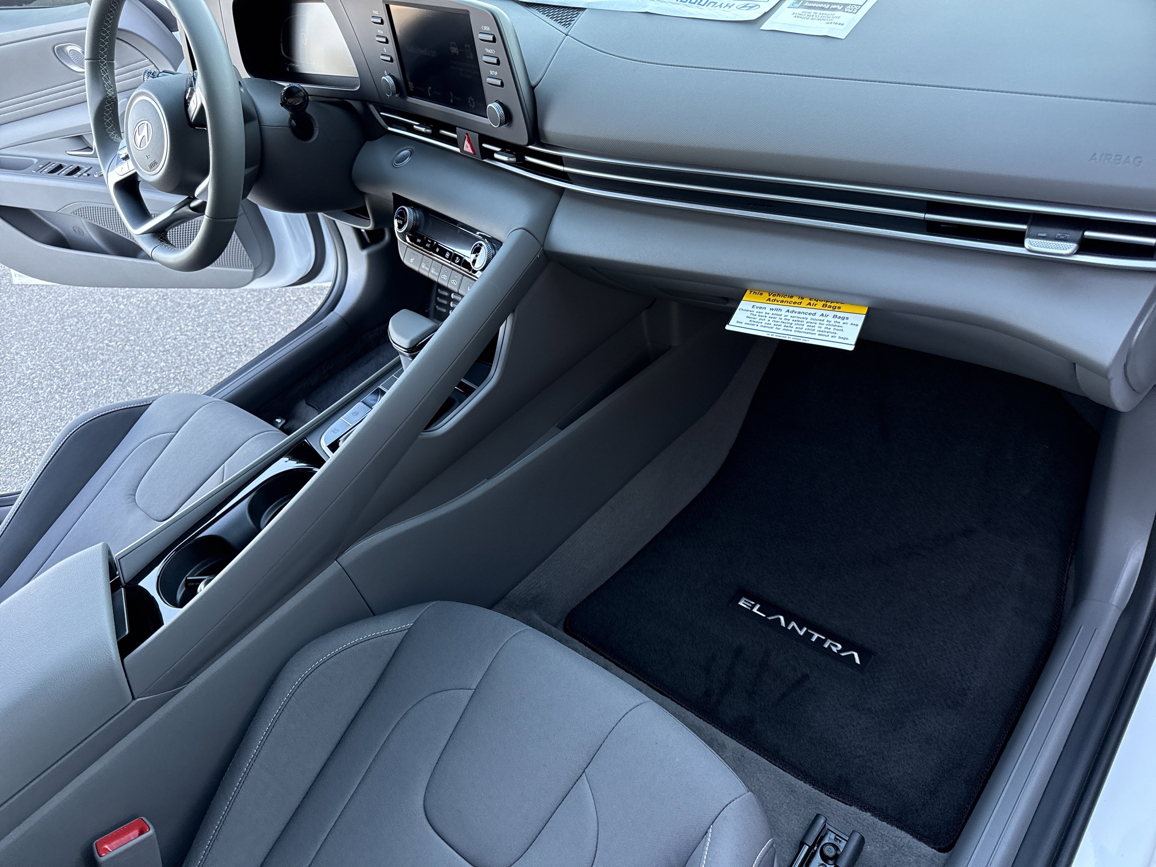 New 2026 Hyundai Elantra SEL Sport Premium image 16