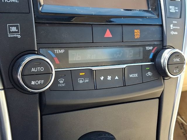 Used 2015 Toyota Camry XLE FWD image 16