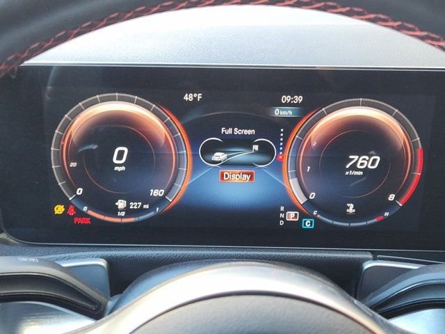 Used 2022 Mercedes-Benz GLB 250 4MATIC image 7