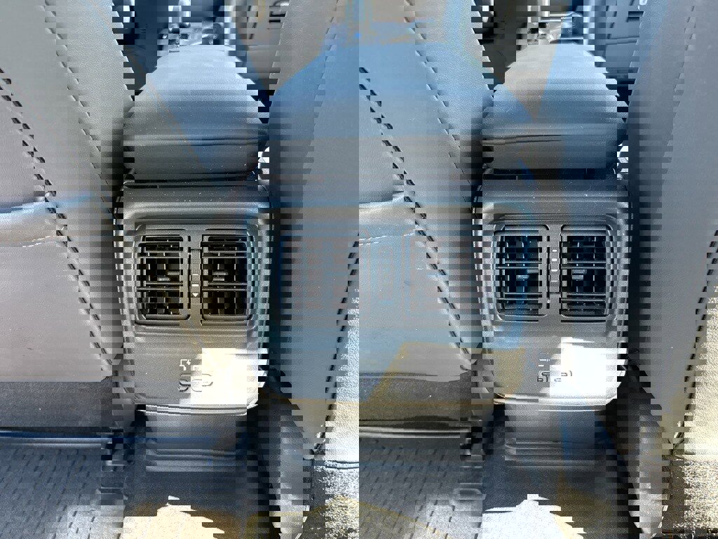 Used 2023 Toyota Crown XLE image 11