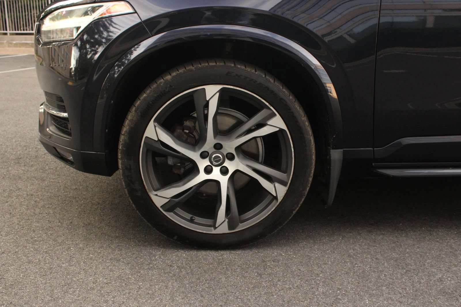 Used 2017 Volvo XC90 T6 Momentum AWD/4WD image 11