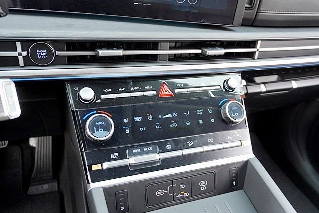 New 2026 Hyundai Santa Fe Limited AWD/4WD image 36
