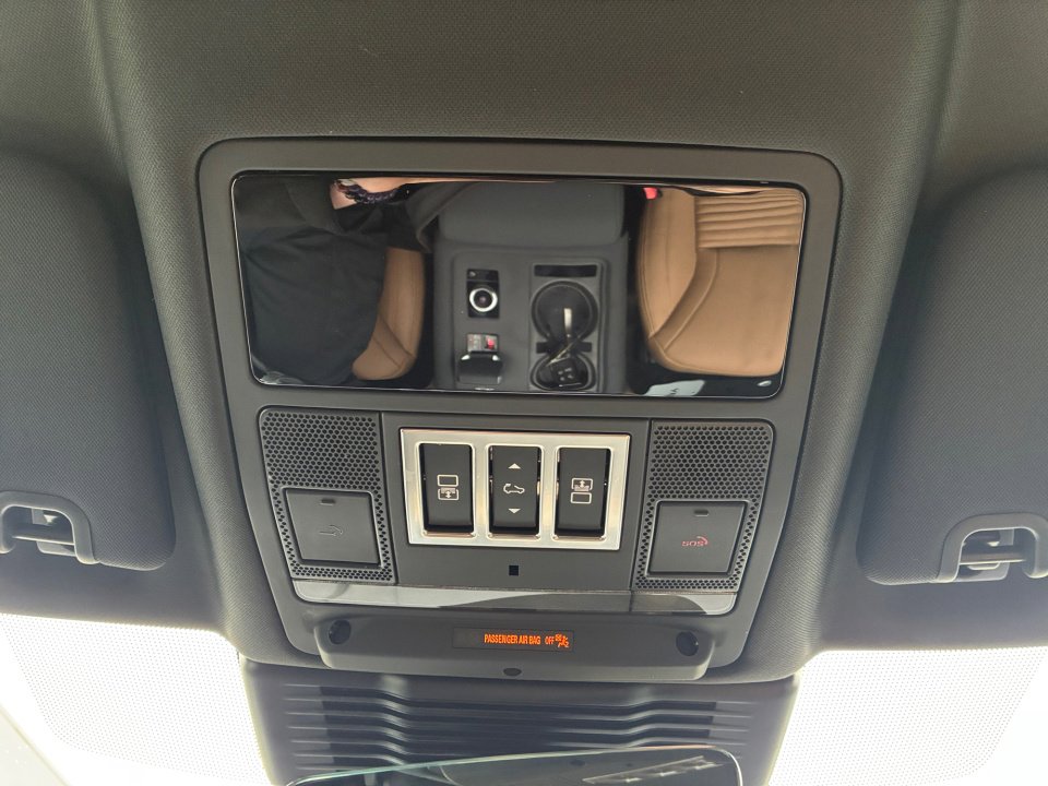 New 2026 Land Rover Discovery Dynamic SE AWD/4WD image 21