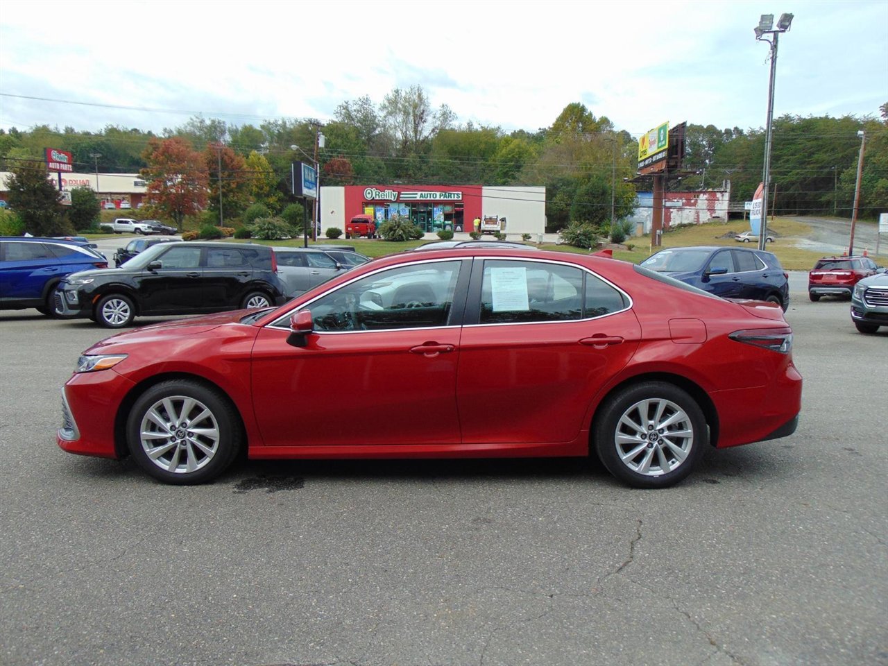 Used 2023 Toyota Camry LE image 8