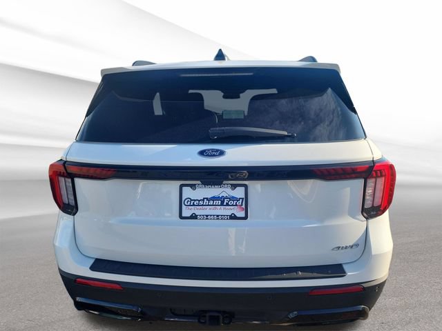 Used 2025 Ford Explorer ST-Line AWD/4WD image 4