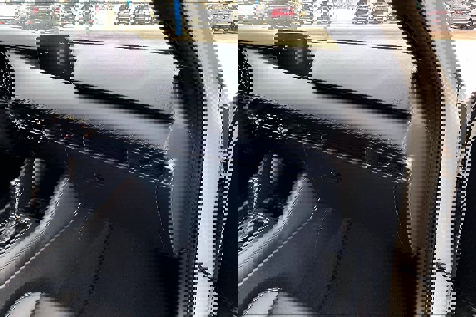 Used 2021 MAZDA MAZDA3 s image 19