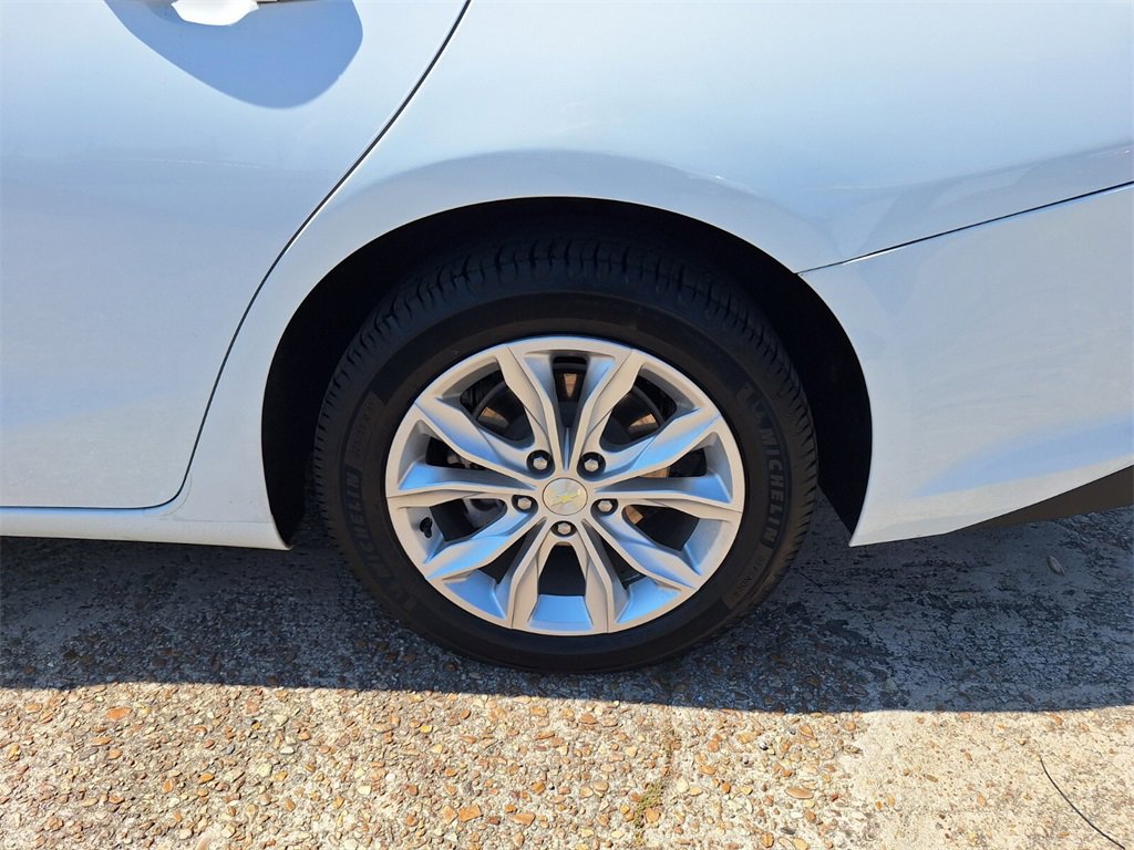 Used 2022 Chevrolet Malibu LT image 22