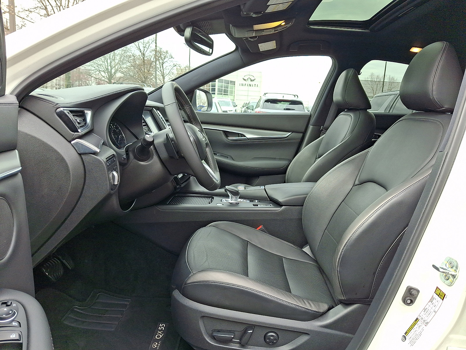 Certified 2023 INFINITI QX55 Luxe w/ Cargo Package image 13