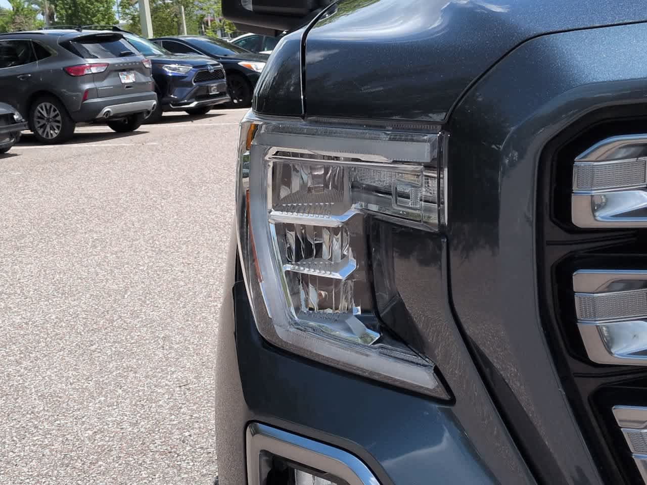 Used 2020 GMC Sierra 1500 AT4 w/ AT4 Premium Package AWD/4WD image 10