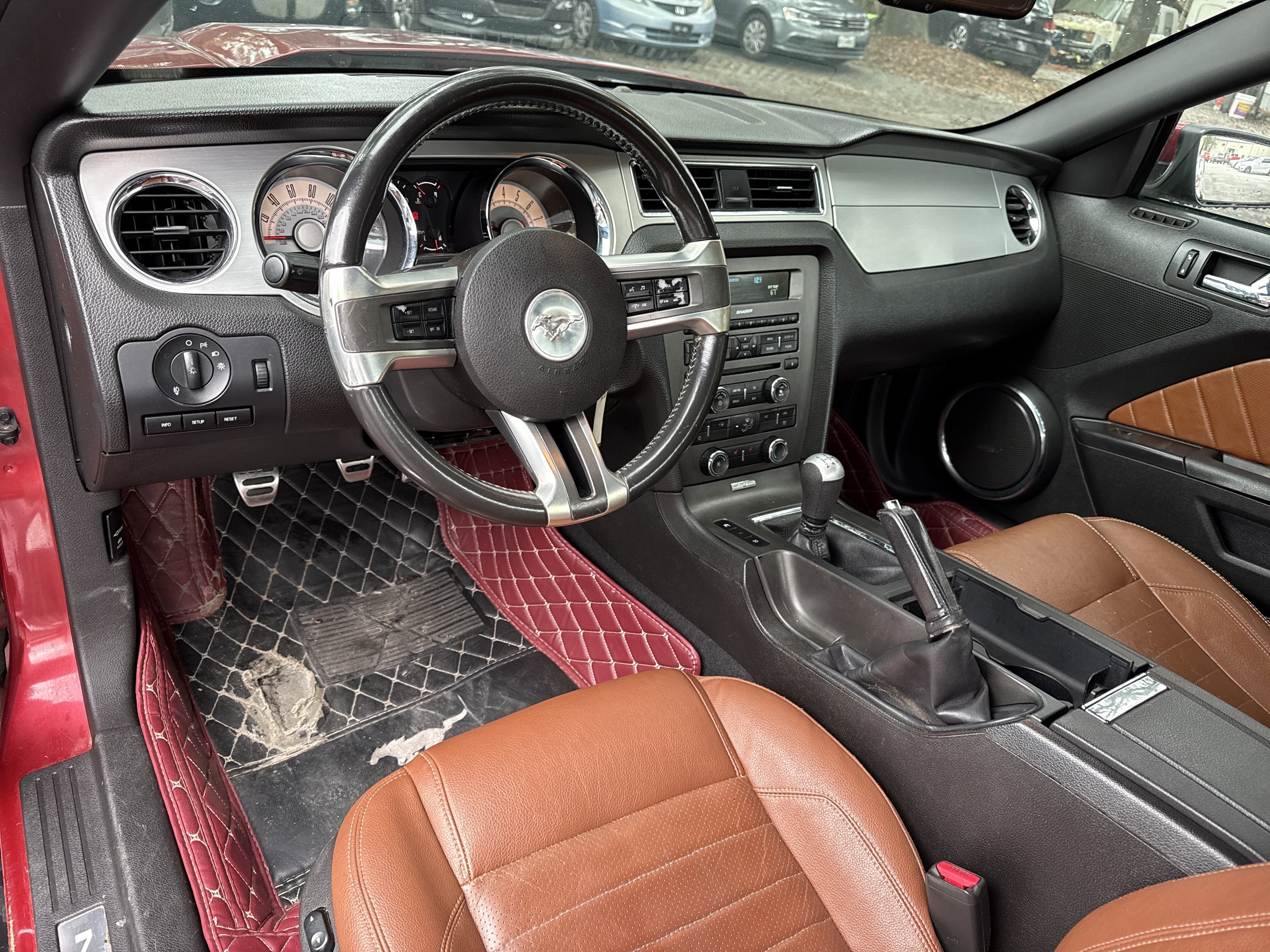 Used 2010 Ford Mustang GT image 11