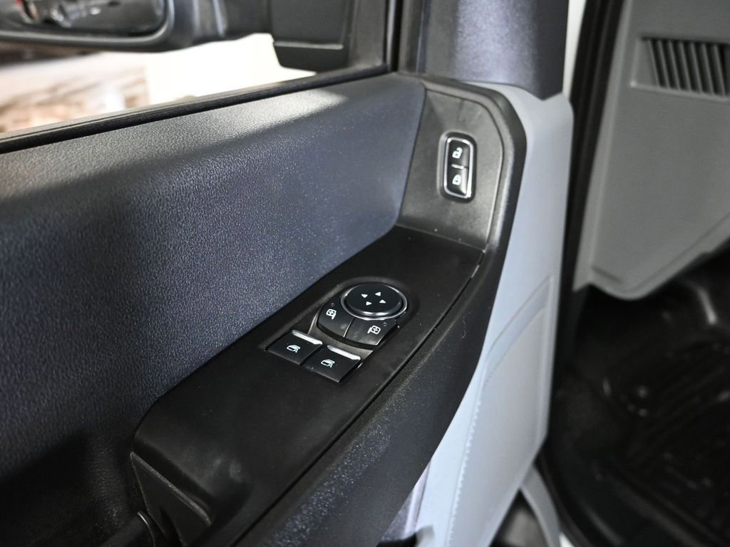 Certified 2023 Ford F450 XL w/ XL Chrome Package image 12