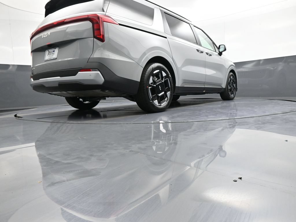 New 2026 Kia Carnival EX FWD image 31