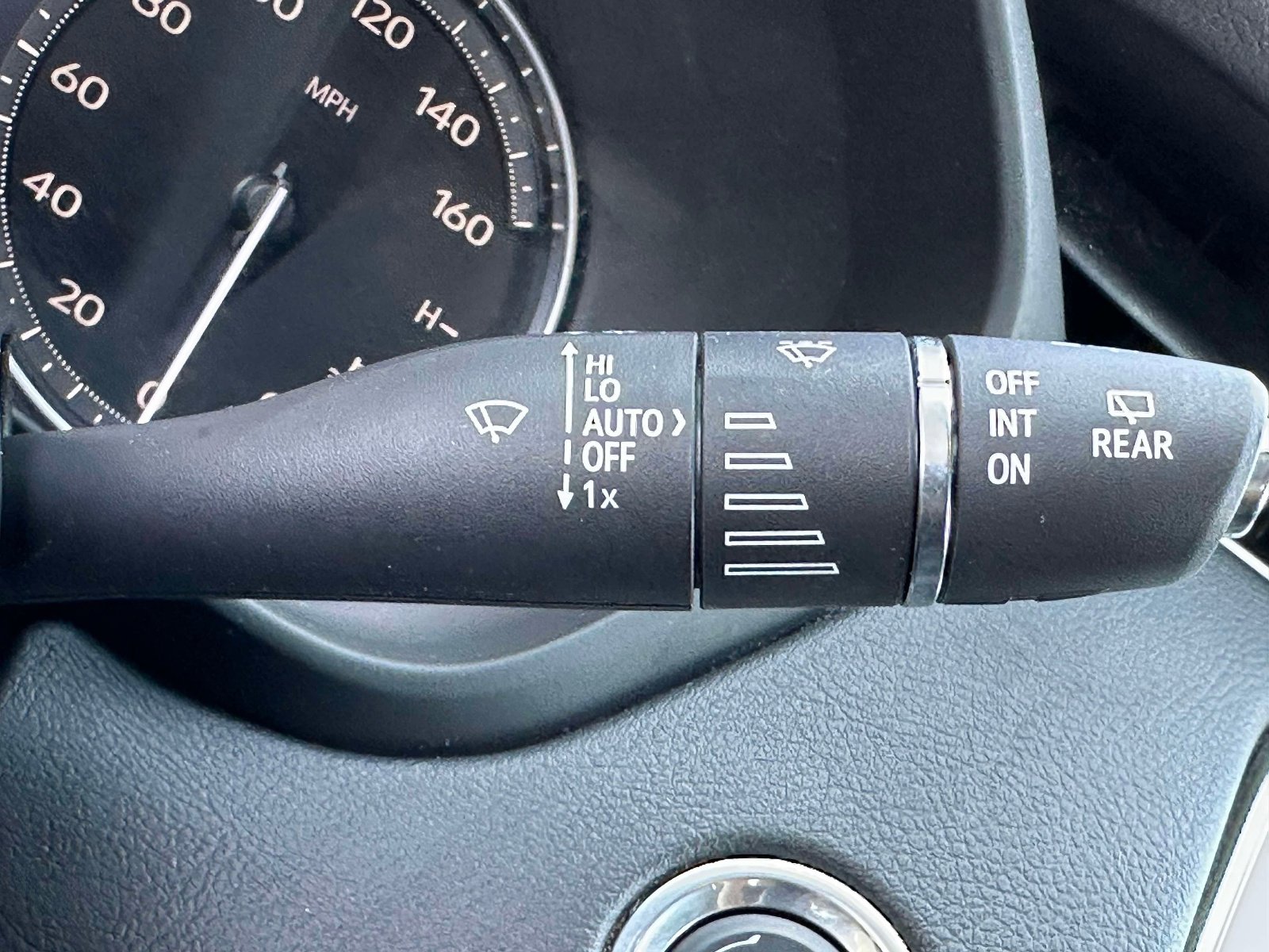 Used 2019 Cadillac XT4 Sport w/ LPO, Midnight Sport Package AWD/4WD image 17