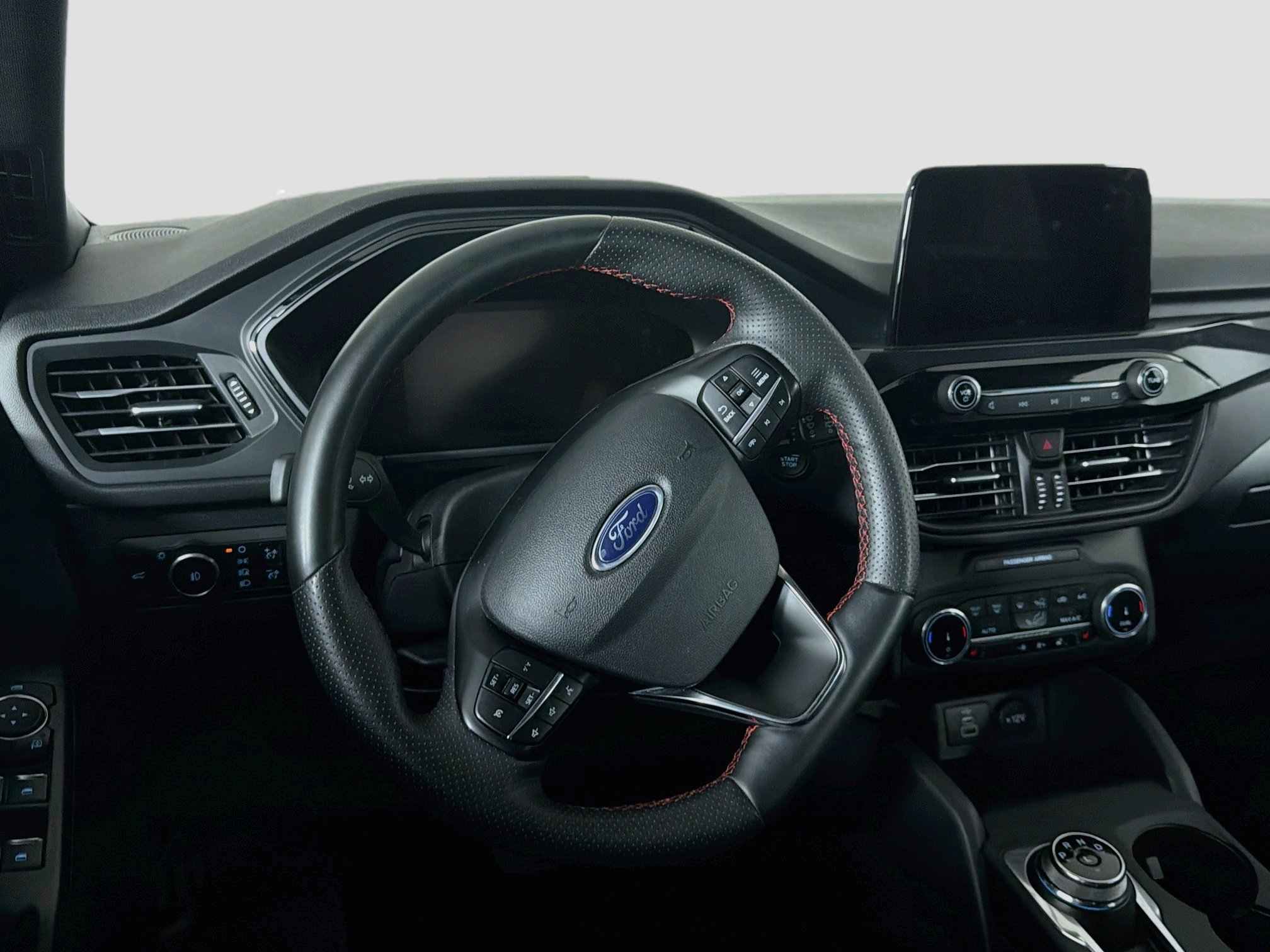 Used 2025 Ford Escape ST-Line Select AWD/4WD image 18