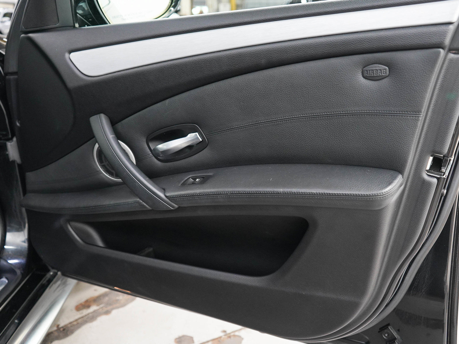 Used 2008 BMW M5 RWD image 9