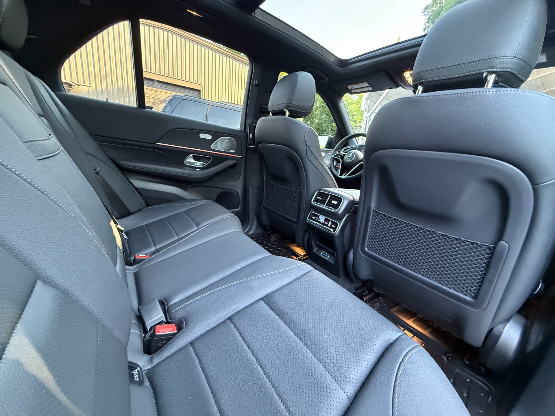Used 2025 Mercedes-Benz GLE 450 4MATIC image 17
