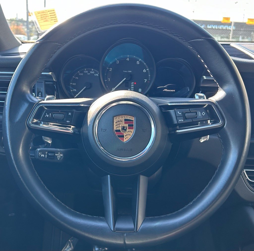 Used 2022 Porsche Macan AWD/4WD image 21