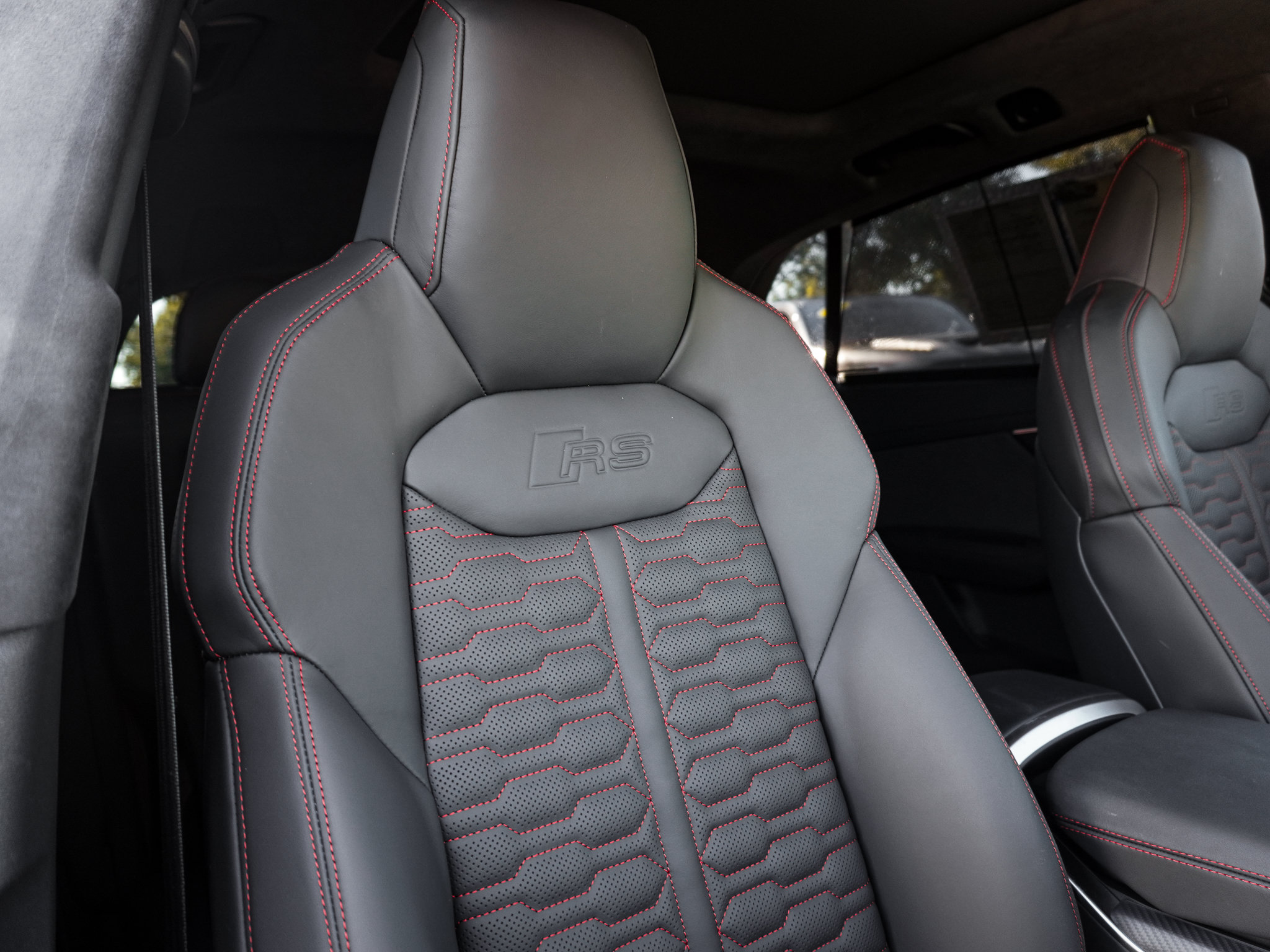 Used 2026 Audi RS Q8 performance w/ Matte Carbon Package AWD/4WD image 38