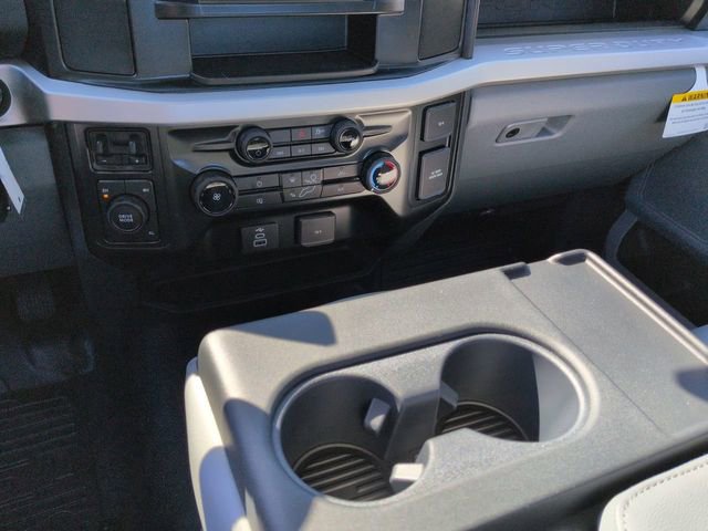 New 2026 Ford F550 4x4 Regular Cab Super Duty image 17