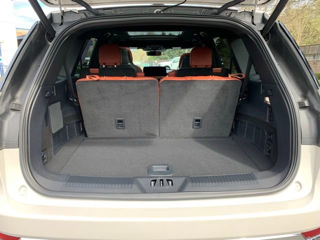 Certified 2025 Lincoln Aviator Reserve w/ Equipment Group 201A image 5