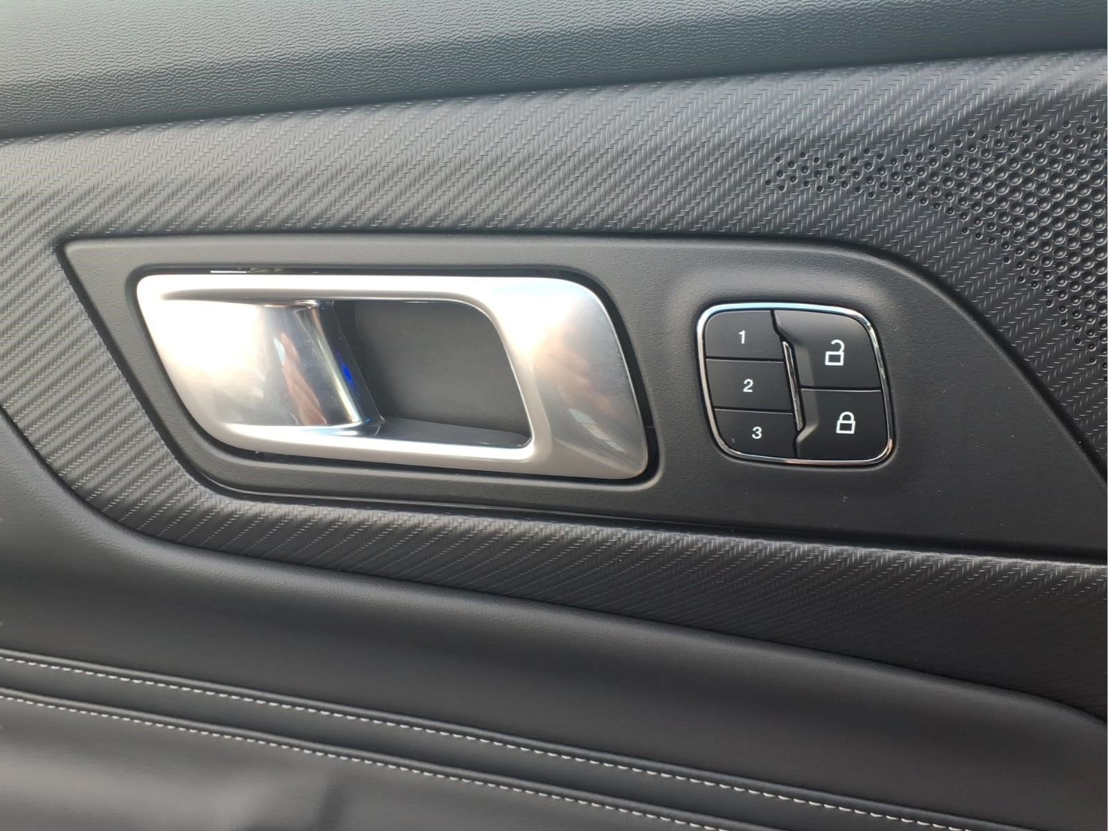 Used 2025 Ford Mustang GT Premium RWD image 16